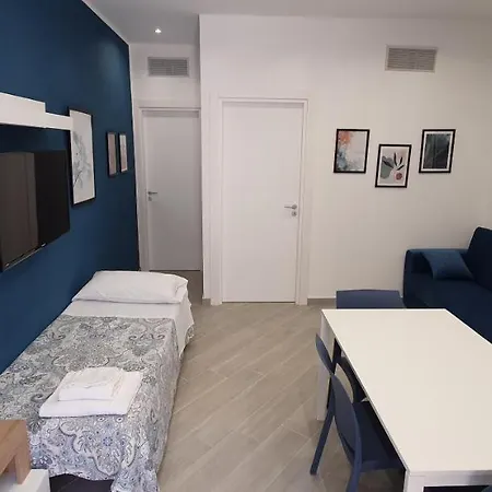 Airport Turei & Bringo Car Apartment *